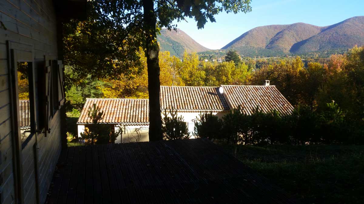 Maison-depuis-terrasse-chalet